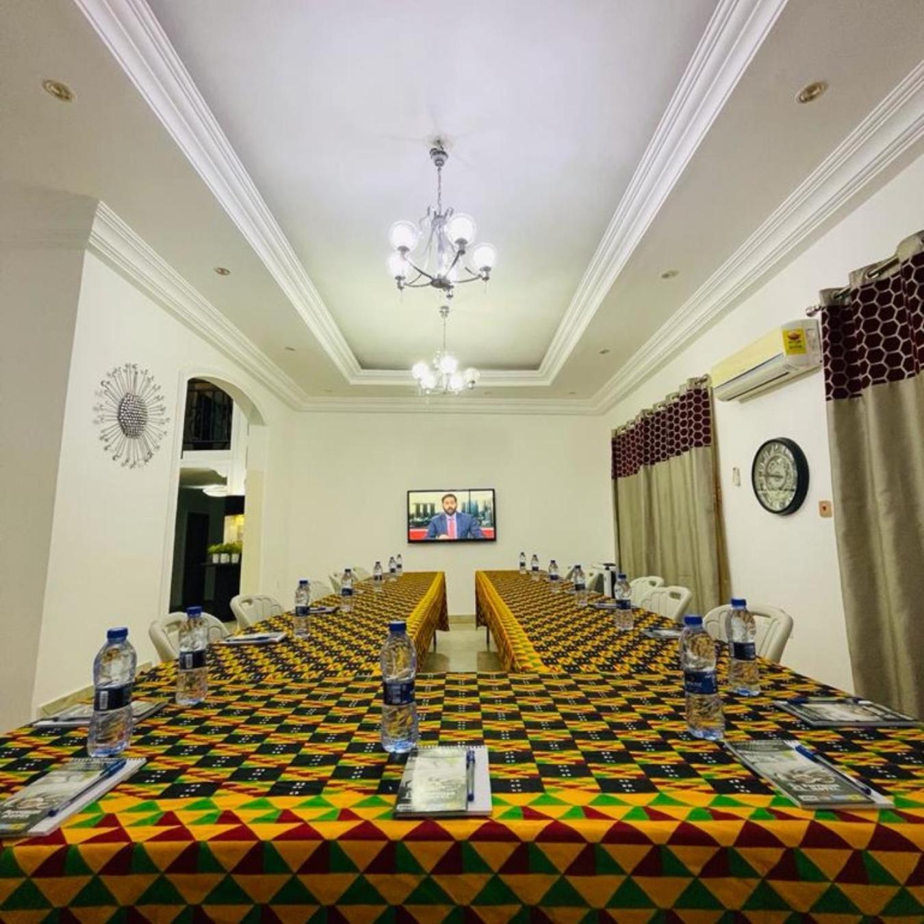 Perriman Hotel Kokrobite Экстерьер фото