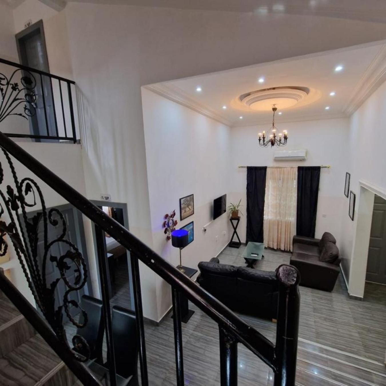 Perriman Hotel Kokrobite Экстерьер фото