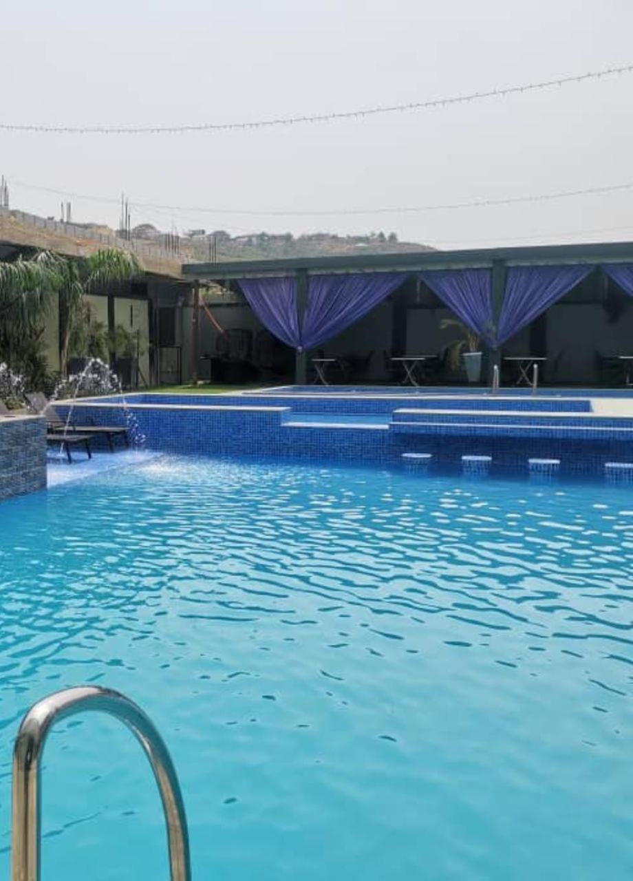 Perriman Hotel Kokrobite Экстерьер фото